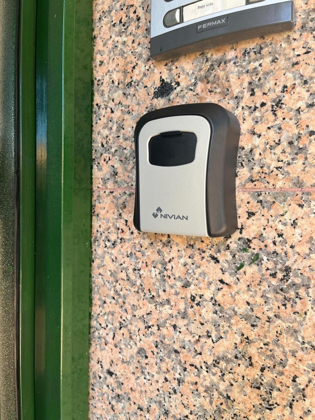 Apartamento Mercurio- Barajas 1B Madrid Eksteriør bilde