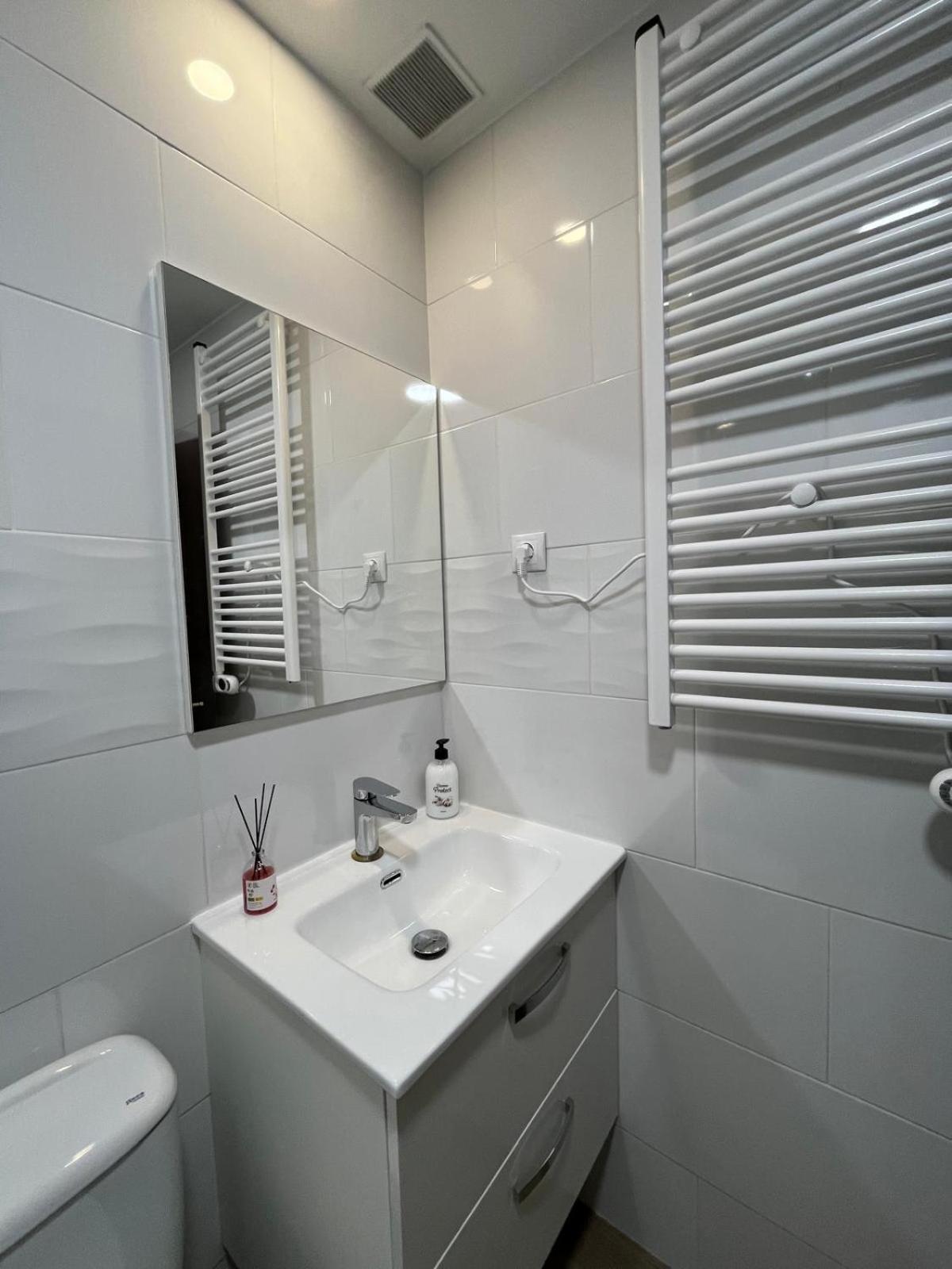 Apartamento Mercurio- Barajas 1B Madrid Eksteriør bilde